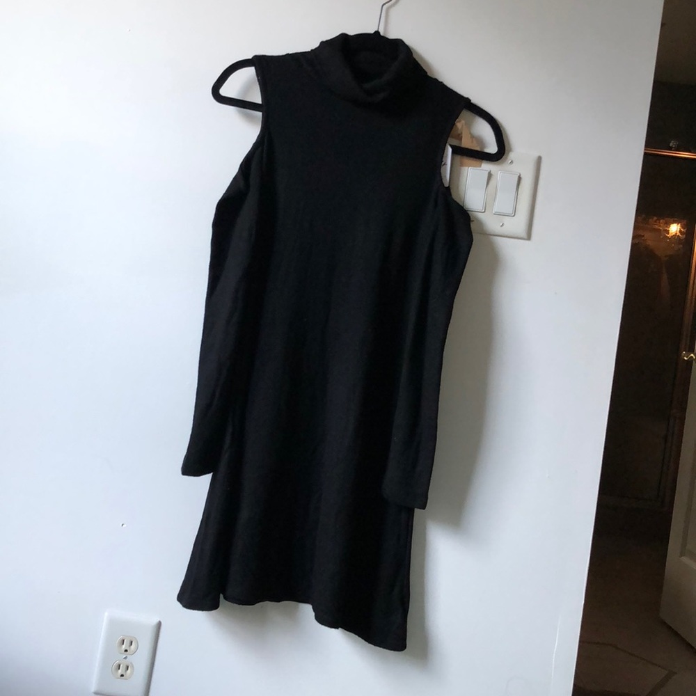 AE Ahh-mazingly soft cold shoulder dress